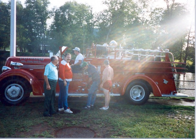 Honor Roll with E-49 at annual review. Louis White, Tom Russell, Bob Narrow, Steve Miles, ?