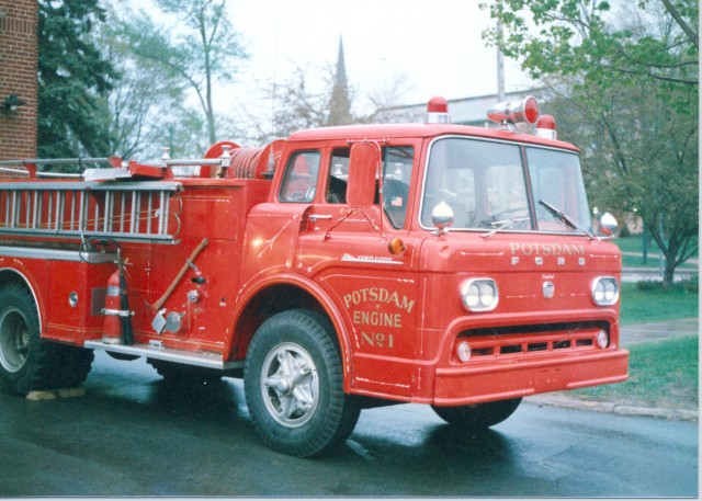 Engine 48, 1959 Sanford 750 GPM Village pumper