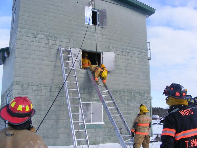 Area Fire Departments Participate in Firefighter Survival Course ...